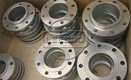 鑫利專家針對橡膠接頭兩端法蘭進行除銹